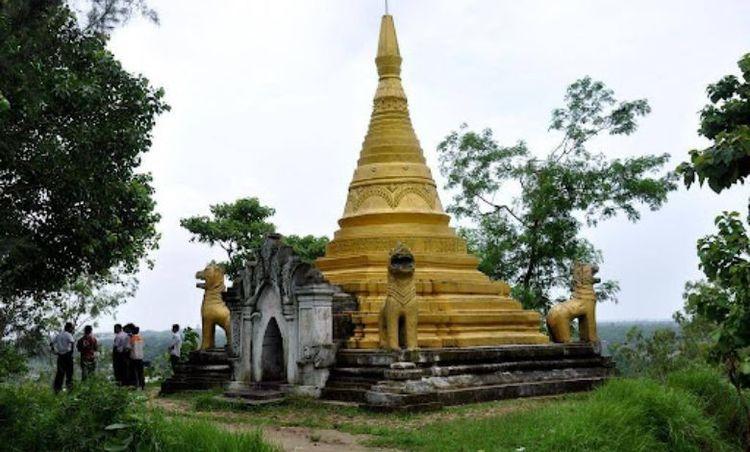 Adinath Temple Square এর ছবি