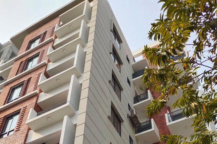 anwar landmark borenno apartment's left side view মিরপুর