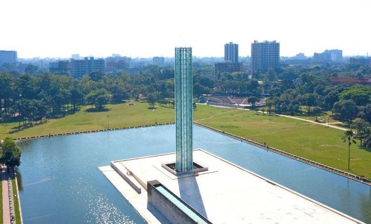 independence monument Image