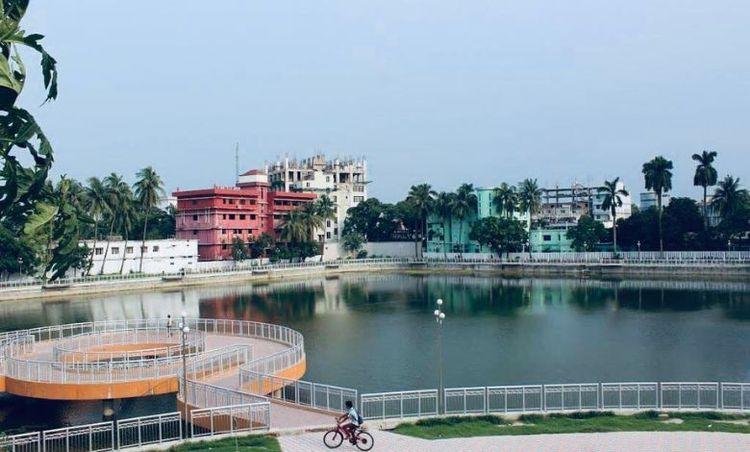 central postal park Image