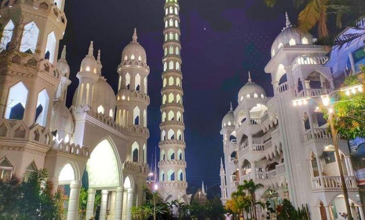 darul ulum mosque and madrasah. এর ছবি