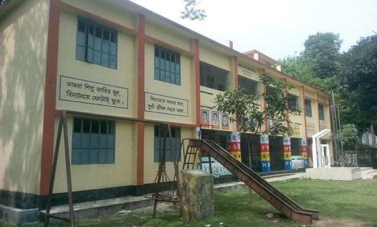 tajhat high school এর ছবি