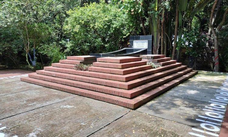 s m sultan memorial gallery এর ছবি